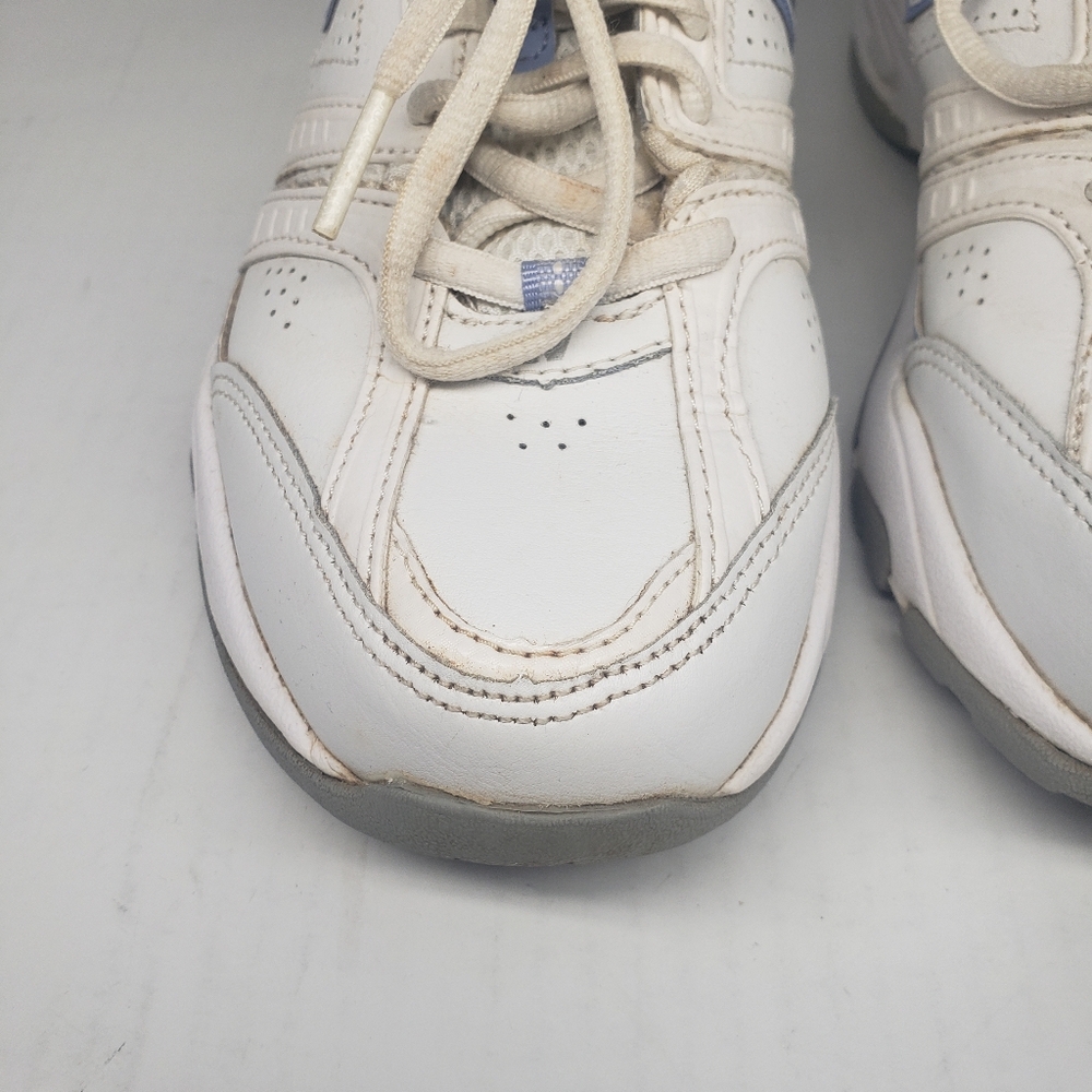 New Balance 409 Womens Sneakers White Blue Size 7.5 WX409WL Used 2012 - Picture 9 of 11